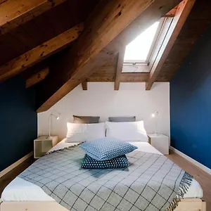 Modern Luxury Attic - Bymyhomeincomo Como
